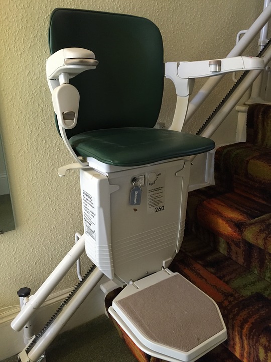 4 Reasons to Choose a Straight Stairlift